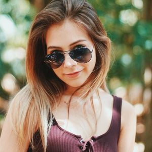 Meet your Posher, Cam